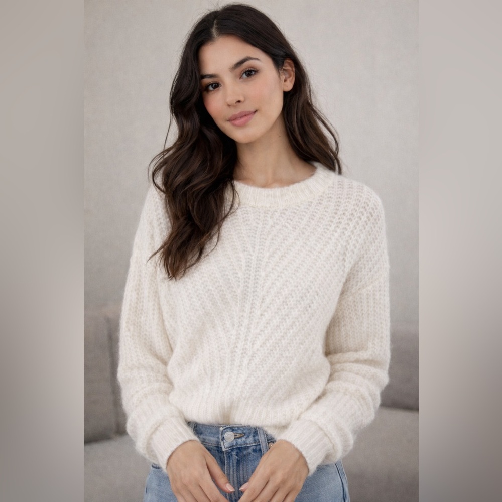 NWT Abercrombie Alpaca Blend Sweater 🤍 Y2K Soft Girl Minimalist Cozy Pullover M